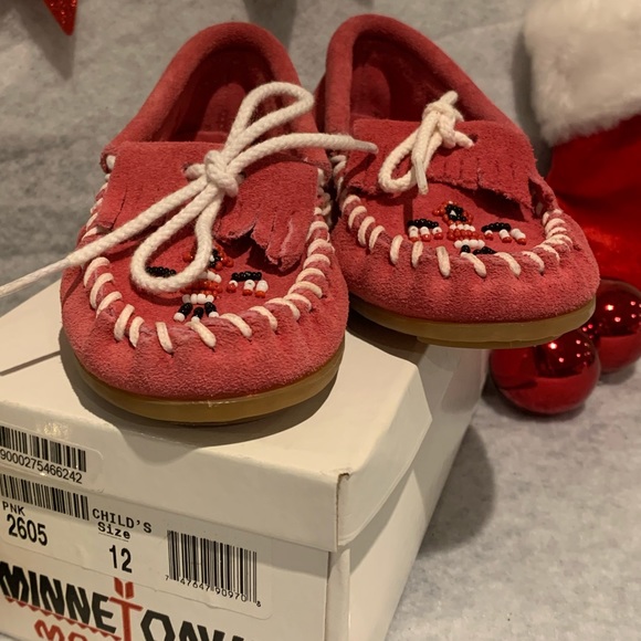 Minnetonkas - Picture 1 of 5